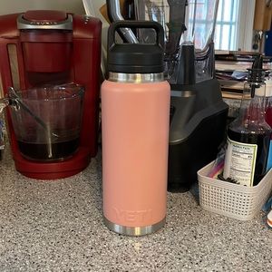 Blush pink yeti bottle 36 oz